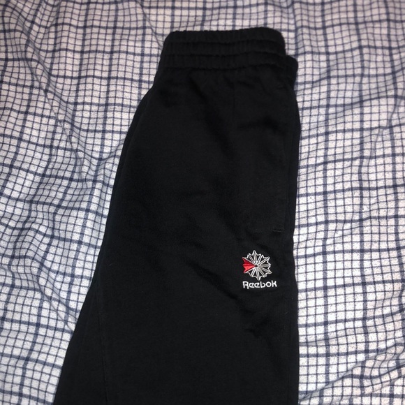 Size S Reebok shorts - Picture 2 of 5